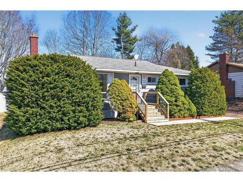 21 Downsview Ave, Moncton, NB 