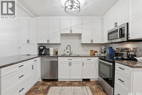 12 80 Berini Drive, Saskatoon, SK - Indoor Photo Showing Kitchen