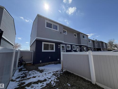 404 Hermitage Rd Nw, Edmonton, AB 