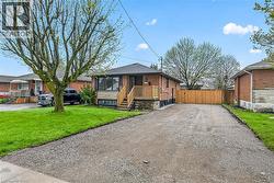 170 FERNWOOD Crescent  Hamilton, ON L8T 3L4