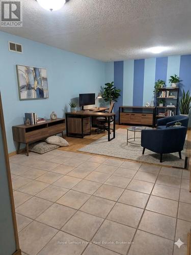 Virtually Staged - 26 - 101 Dovedale Drive, Whitby (Downtown Whitby), ON - Indoor