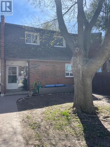 26 - 101 DOVEDALE DRIVE  Whitby (Downtown Whitby), ON L1N 1Z7