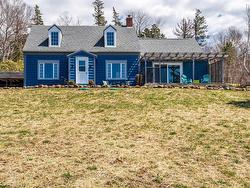84 Old Post Road Clementsport, NS B0S 1E0
