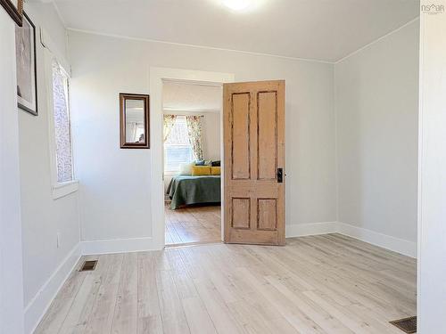 105 Harriet, Shelburne, NS 