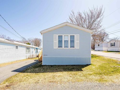 8 Shasta Lane, Halifax, NS 