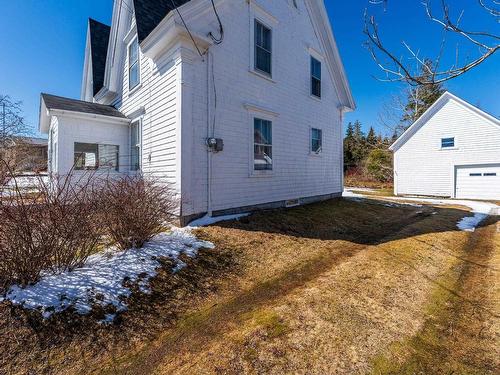 46 Highway 335, Pubnico, NS 
