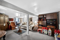 Family Room - 