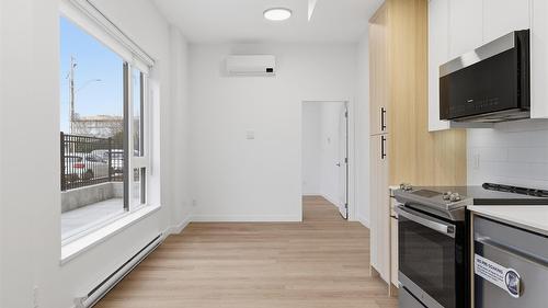 Th4-1390 Pridham Avenue, Kelowna, BC - Indoor