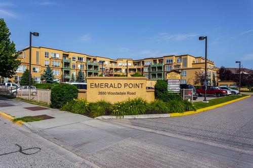 212-3550 Woodsdale Road  Lake Country, BC V4V 2P5