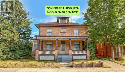 33 FAIRBANKS STREET  Oshawa (Central), ON L1H 2L7