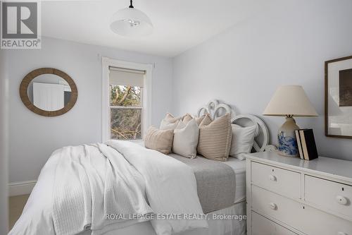 798377 Third Line E, Mulmur, ON - Indoor Photo Showing Bedroom
