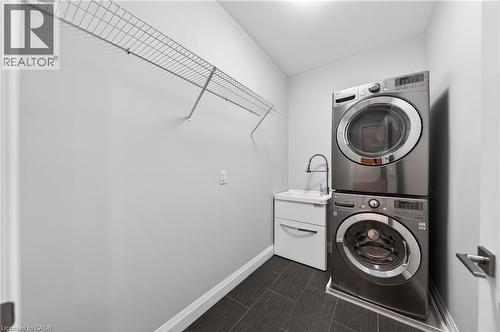 25 Macville Avenue, Kitchener, ON - Indoor Photo Showing Laundry Room
