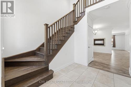12 Mitten Court, Hamilton, ON - Indoor Photo Showing Other Room