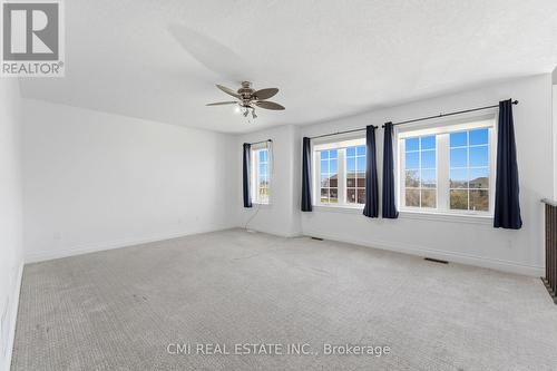 12 Mitten Court, Hamilton, ON - Indoor Photo Showing Other Room