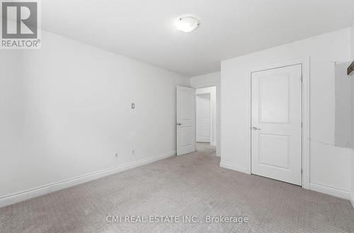12 Mitten Court, Hamilton, ON - Indoor Photo Showing Other Room