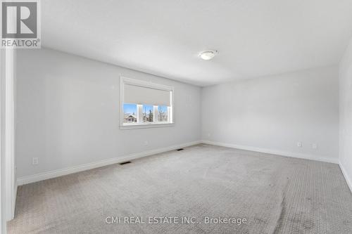 12 Mitten Court, Hamilton, ON - Indoor Photo Showing Other Room