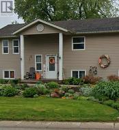 160 ELORA STREET W  Mapleton, ON N0G 2K0