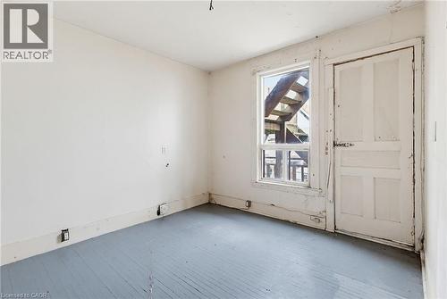 39 Munroe Street, Hamilton, ON - Indoor Photo Showing Other Room