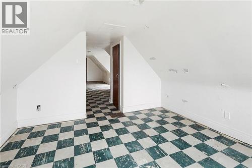 39 Munroe Street, Hamilton, ON - Indoor Photo Showing Other Room
