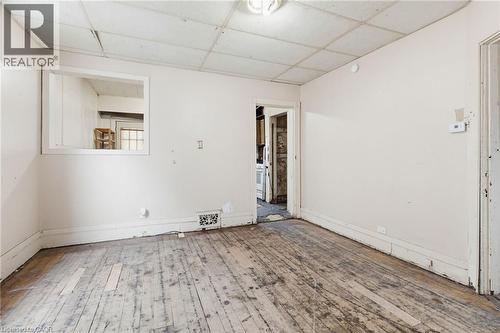 39 Munroe Street, Hamilton, ON - Indoor Photo Showing Other Room