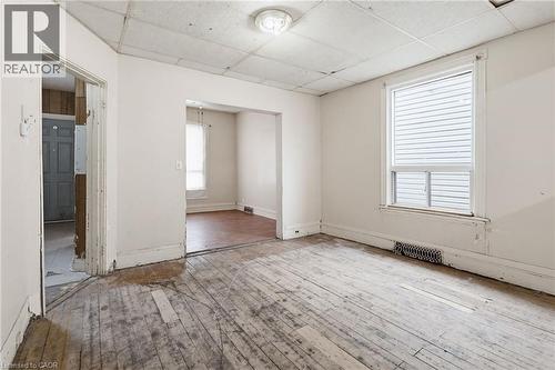 39 Munroe Street, Hamilton, ON - Indoor Photo Showing Other Room