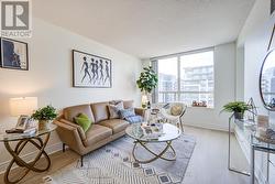 912 - 48 SUNCREST BOULEVARD Markham, ON L3T 7Y5