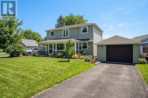 30 QUIET HEIGHTS LANE  Georgina, ON L4P 3C8