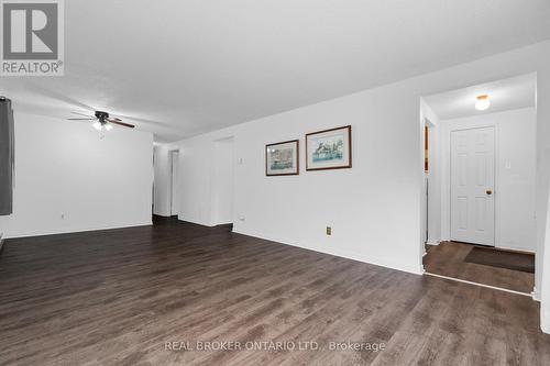 8 Maple Leaf Terrace, Innisfil, ON - Indoor Photo Showing Other Room