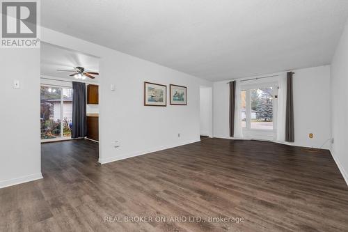 8 Maple Leaf Terrace, Innisfil, ON - Indoor Photo Showing Other Room