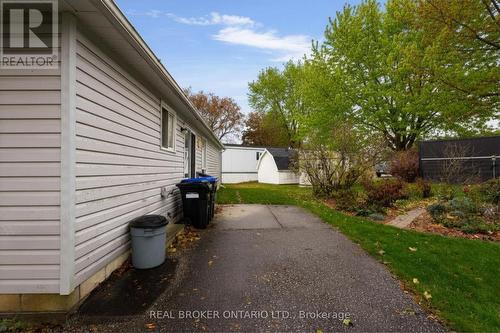 8 Maple Leaf Terrace, Innisfil, ON - Outdoor