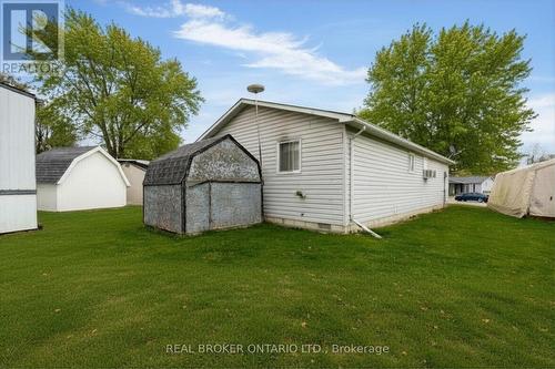 8 Maple Leaf Terrace, Innisfil, ON - Outdoor