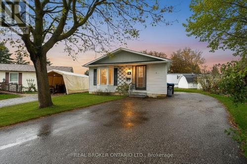 8 Maple Leaf Terrace, Innisfil, ON - Outdoor