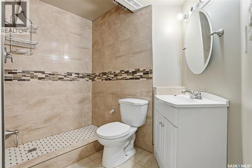 607 Beckett Crescent, Saskatoon, SK - Indoor Photo Showing Bathroom
