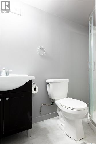 41 5702 Gordon Road, Regina, SK - Indoor Photo Showing Bathroom