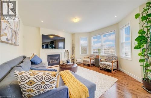 76 Glazebrook Crescent, Cambridge, ON - Indoor Photo Showing Living Room With Fireplace