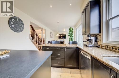 76 Glazebrook Crescent, Cambridge, ON - Indoor Photo Showing Kitchen