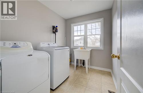 76 Glazebrook Crescent, Cambridge, ON - Indoor Photo Showing Laundry Room