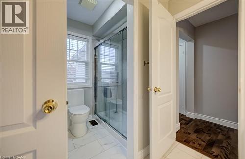 76 Glazebrook Crescent, Cambridge, ON - Indoor Photo Showing Bathroom
