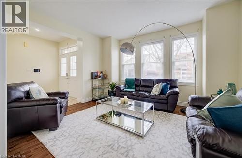 76 Glazebrook Crescent, Cambridge, ON - Indoor Photo Showing Living Room