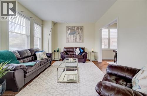76 Glazebrook Crescent, Cambridge, ON - Indoor Photo Showing Living Room