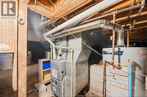 575 Middle Sideroad, Amherstburg, ON - Indoor Photo Showing Basement
