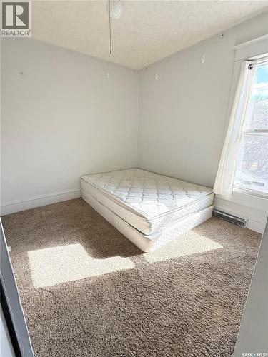 408 Assiniboia Street, Weyburn, SK - Indoor Photo Showing Other Room