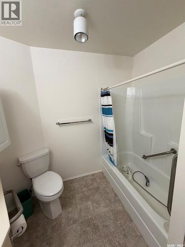 704 Assiniboia Avenue, Maryfield, SK - Indoor Photo Showing Bathroom