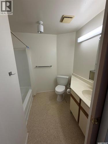 704 Assiniboia Avenue, Maryfield, SK - Indoor Photo Showing Bathroom