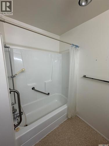 704 Assiniboia Avenue, Maryfield, SK - Indoor Photo Showing Bathroom