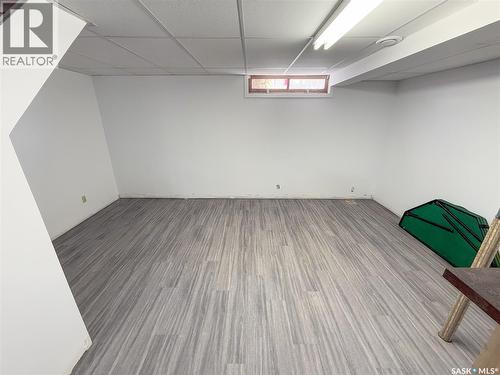 208 1St Street E, Climax, SK - Indoor