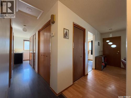 208 1St Street E, Climax, SK - Indoor Photo Showing Other Room