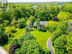 27 BLACKBERRY PLACE Hamilton, ON L0R 1H2