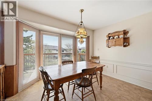 2018 Barlow Crescent, Burlington, ON - Indoor Photo Showing Dining Room