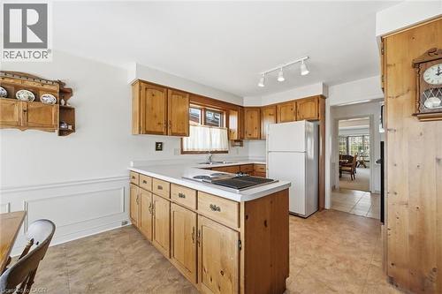 2018 Barlow Crescent, Burlington, ON - Indoor Photo Showing Kitchen